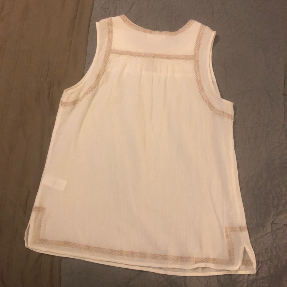 Artisan NY white sleeveless top with cute details - Picture 5 of 5